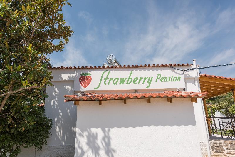 Strawberry Skiathos Agia Paraskevi (Skiathos) Exterior foto