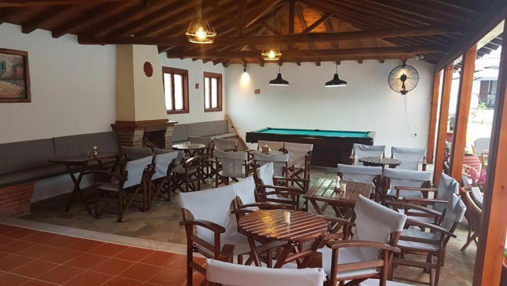 Strawberry Skiathos Agia Paraskevi (Skiathos) Exterior foto