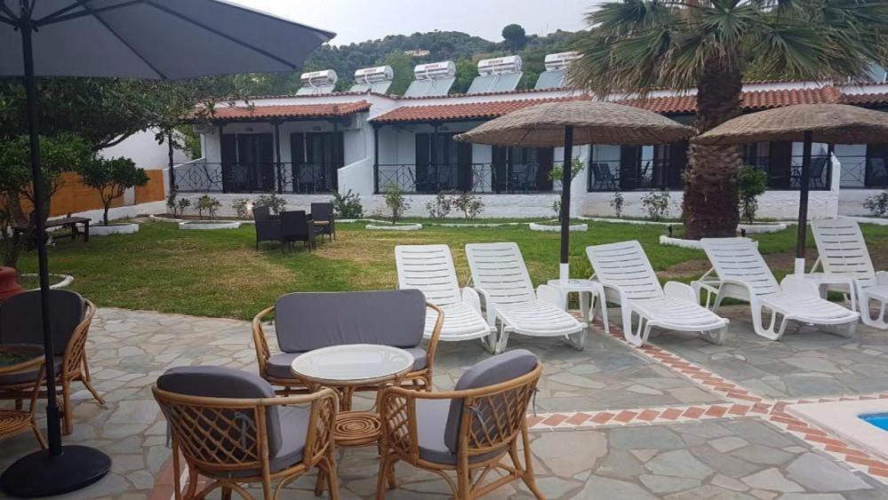 Strawberry Skiathos Agia Paraskevi (Skiathos) Exterior foto