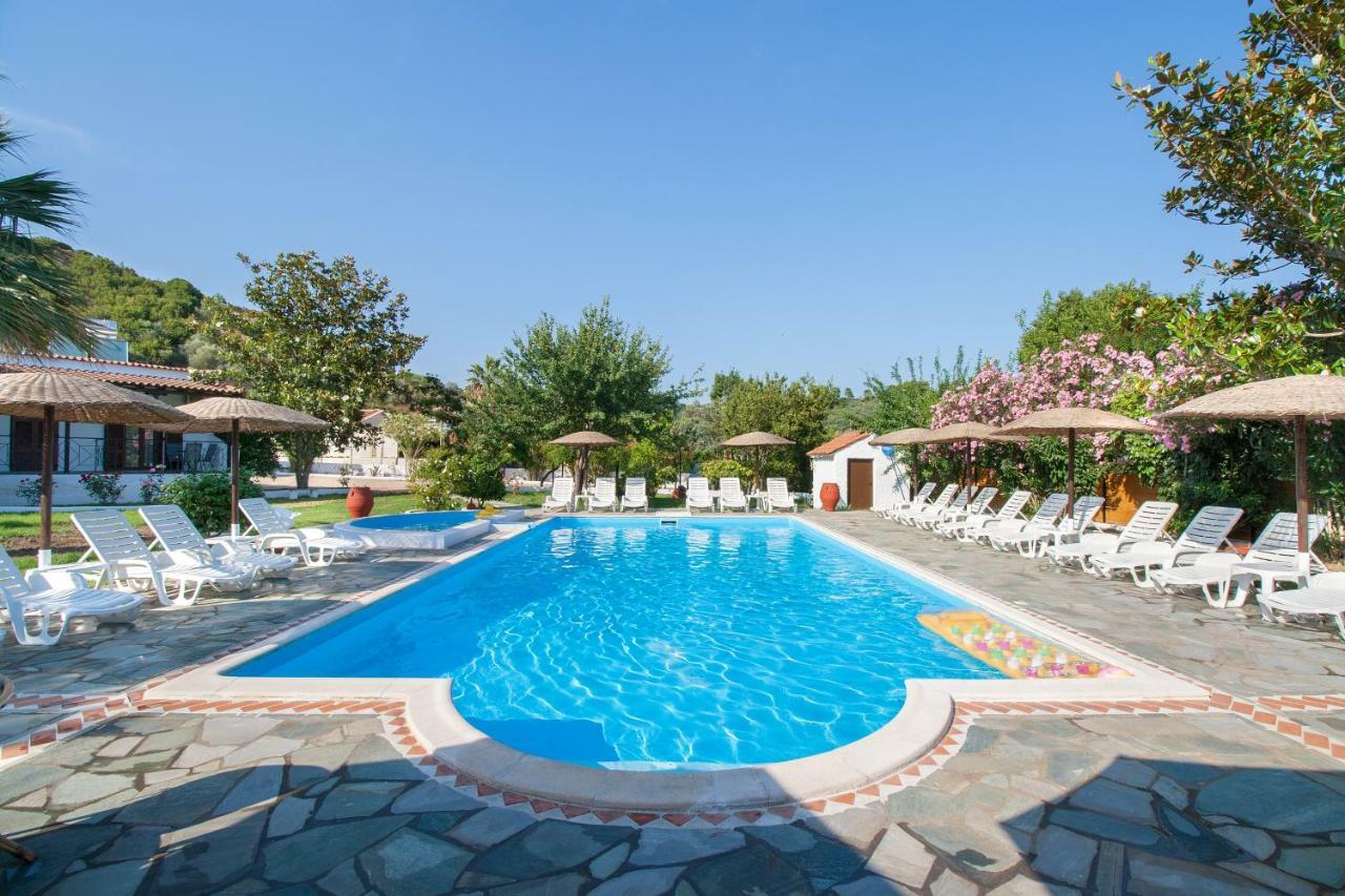 Strawberry Skiathos Agia Paraskevi (Skiathos) Exterior foto