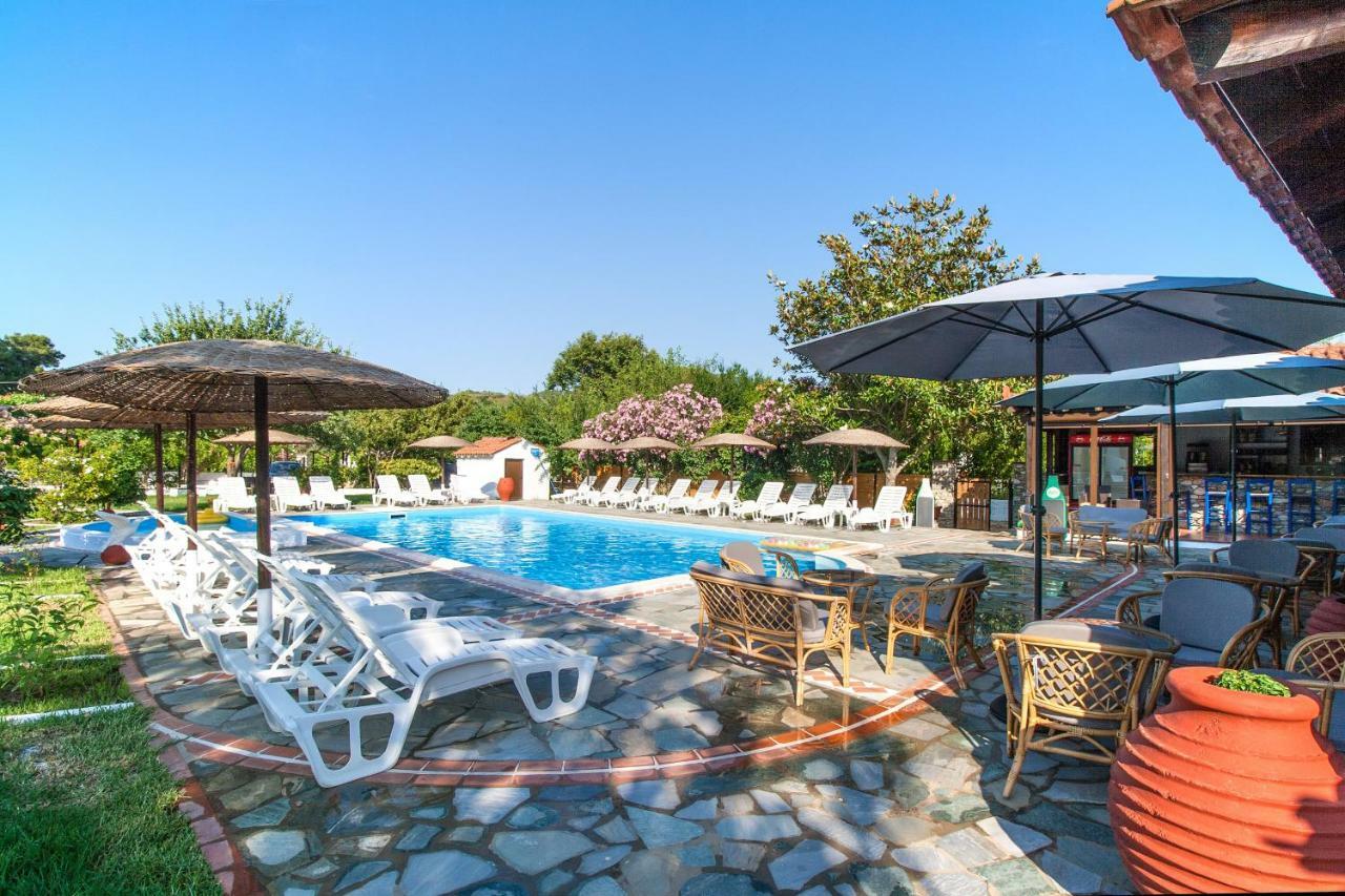 Strawberry Skiathos Agia Paraskevi (Skiathos) Exterior foto