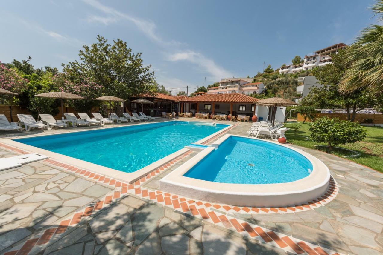 Strawberry Skiathos Agia Paraskevi (Skiathos) Exterior foto
