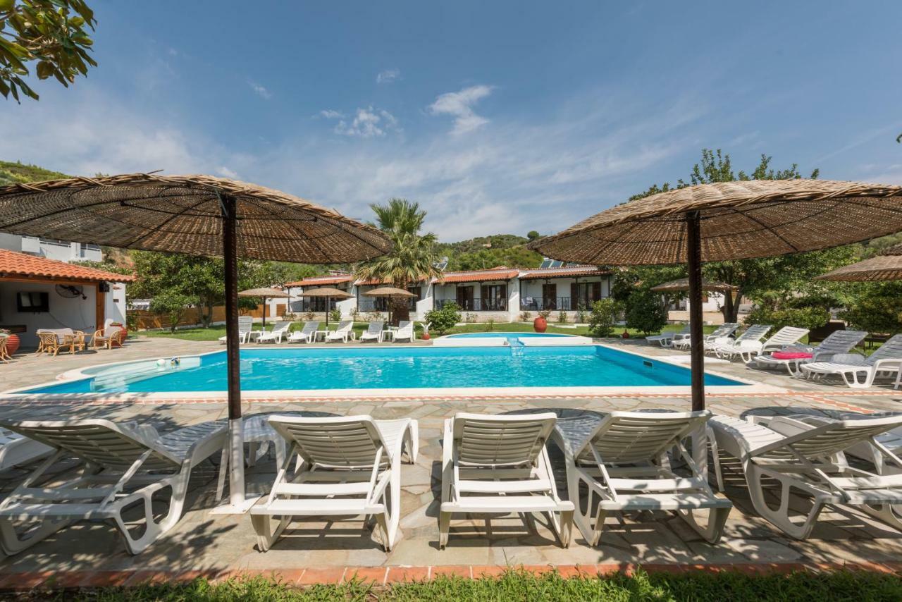 Strawberry Skiathos Agia Paraskevi (Skiathos) Exterior foto