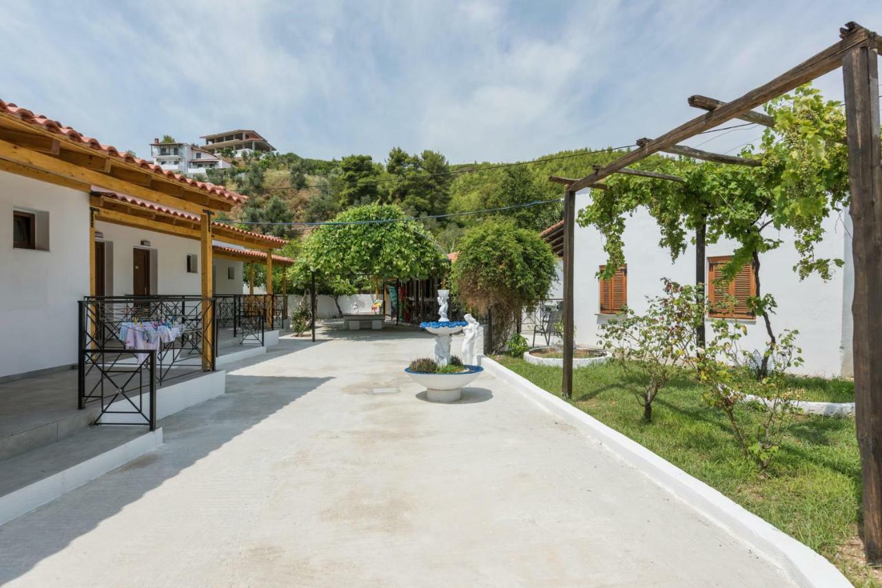 Strawberry Skiathos Agia Paraskevi (Skiathos) Exterior foto
